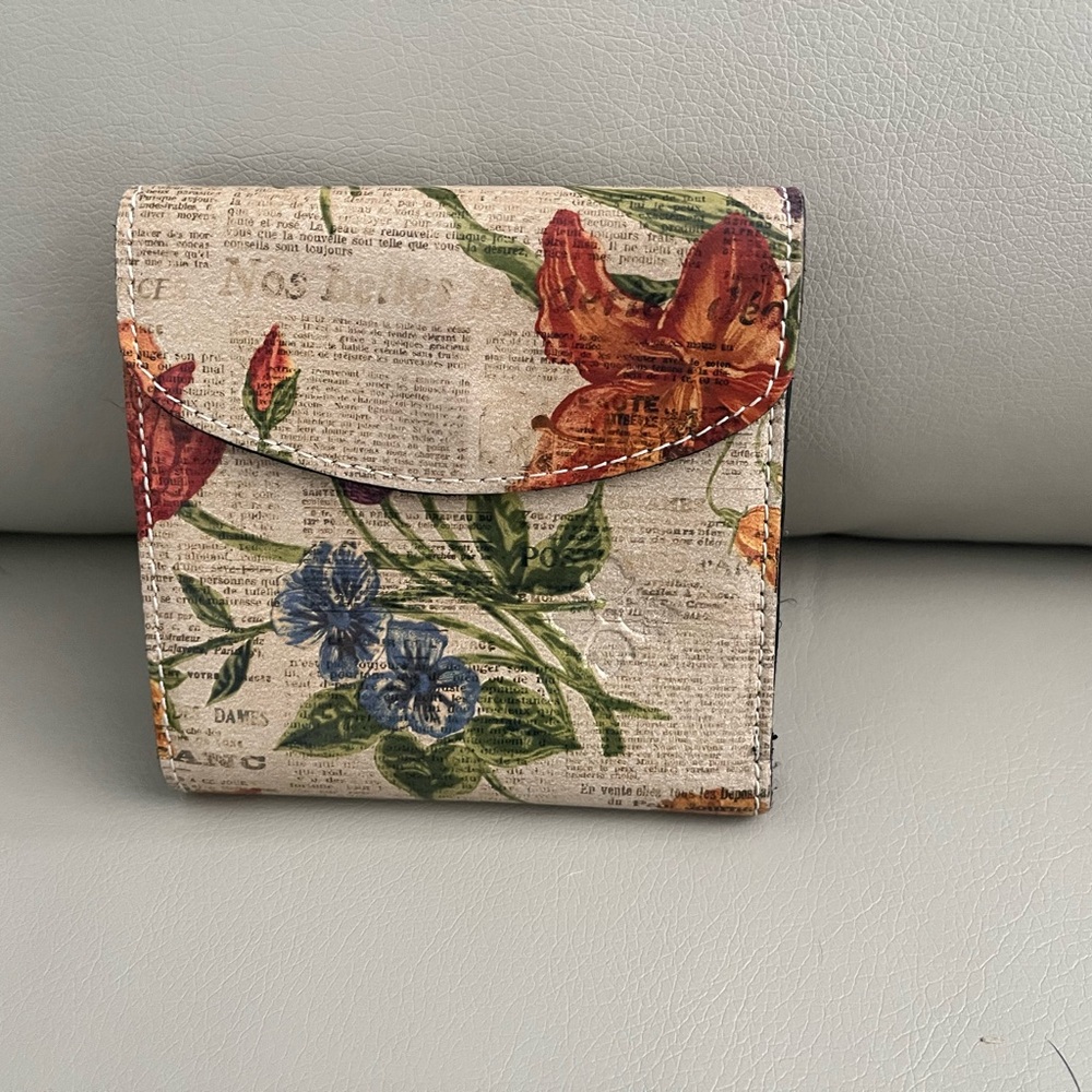 Patricia Nash Reiti Parisian Newsprint